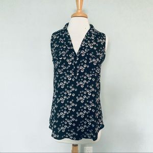 LOFT Black Sleeveless V-Neck Printed Blouse